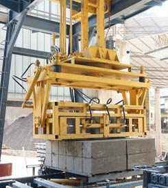 成品碼垛(duo)設備